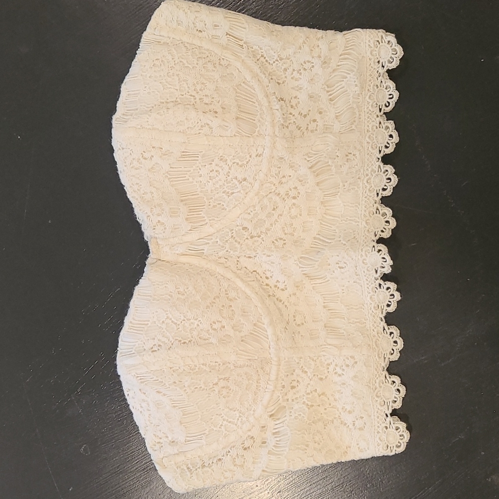 En Creme White Crochet Tube Crop Size Small